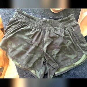Lululemon Shorts Size 10